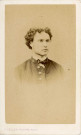 Portrait d'un homme, studio, photographie noir et blanc, tirage albuminé, Alphonse Veillon, [1867-1873], acquisition 2022 .
