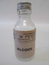 Flacons et bouteilles d'alcool, eau de Mélisse, éther (XXe siècle).