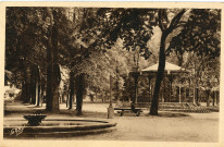 Alençon (Orne), les Promenades, carte postale ancienne noir et blanc n°121, éditeurs Artaud père et fils, éditions Gaby, (Date d'utilisation : 02 août 1950), (14x9), AMA.