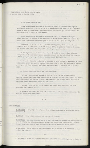 Acquisition auprès de la S.E.M.I.A.V.A. de garages dans le centre-ville. Communication, projet de création d'un office municipal de la culture. Itinéraire de la Rance, vœu du Conseil Municipal.