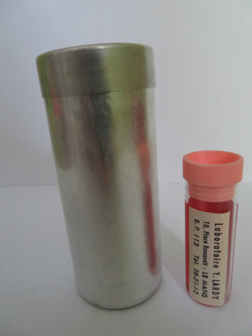 Série de 6 nécessaires pour prélèvements pour la numération globulaire formule leucocytaire et envoi par la poste (1950 -1980).