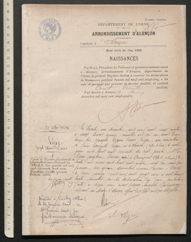 Registre des actes de naissance (1925).