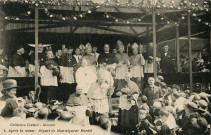 Alençon (Orne), après la messe, départ de Monseigneur Bardel, carte postale ancienne noir et blanc n°2, collection Crolard, Alençon, sd, (14x9), AMA (2 exemplaires).