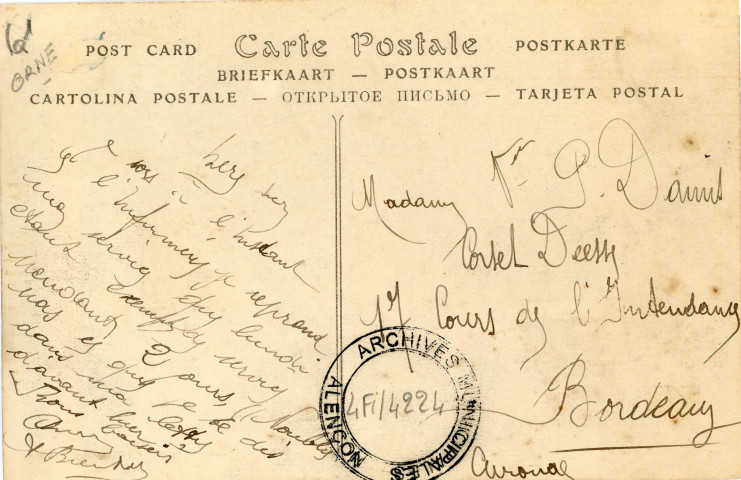 Alençon (Orne), caserne, remise des décorations aux officiers du 103e d'infanterie, carte postale ancienne noire et blanc n°200, cliché Martin, édition Peslier-Greslebin, Alençon, (Date d'utilisation : 19 mars 1910), (14x9), AMA, 2 exemplaires.
