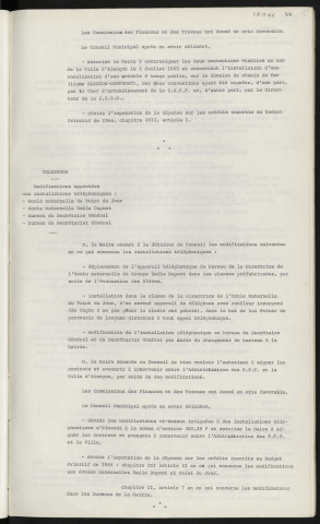 Eaux, conventions pour le passage de canalisations d'eau potable sous voies ferrées. Téléphone, modifications apportées aux installations téléphoniques, école maternelle du Point du Jour, école maternelle Emile Dupont, bureau du secrétaire Général, bureau du secrétariat Général.