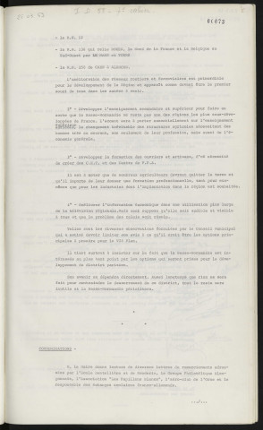 Planification, préparation du VIème plan, rapport d'orientation régionale, avis du conseil. Remerciements de l'école de dentelière et de broderie, le groupe philatélique Alençonnais, l'association des Papillons Blancs, l'aéro-club de l'Orne et l'Union Commerciale.