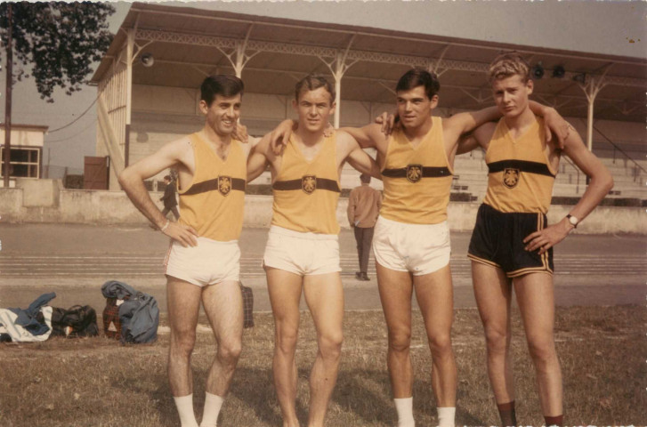 Athlétisme, Michel Caro, Michel Montgermont, André Brilland, Jacques Dugué, stade Jacques Fould, photographie noir et blanc, Claude Varnier, collection particulière Thierry Varnier, 2024, AMA