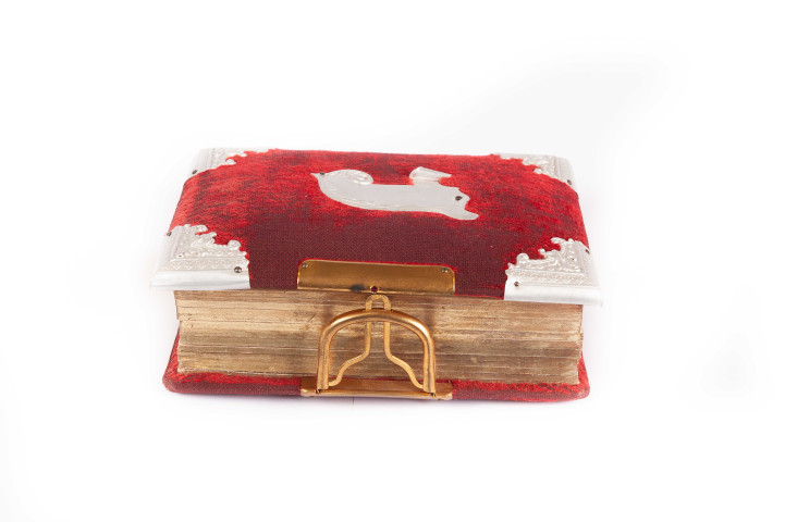 Ancien album de la famille Féron (fin XIXe siècle) (collection particulière Maryvonne Thoréton, 2018, AMA) : lot de 5 photographies (Olivier Héron).