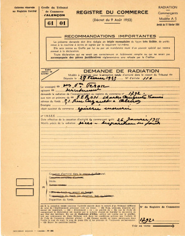 Demande de radiation n°110 de l'immatriculation n°1792 au nom de FERON Charles Auguste Louis pour l'épicerie mercerie du 51 rue Cazault (28 février 1955).