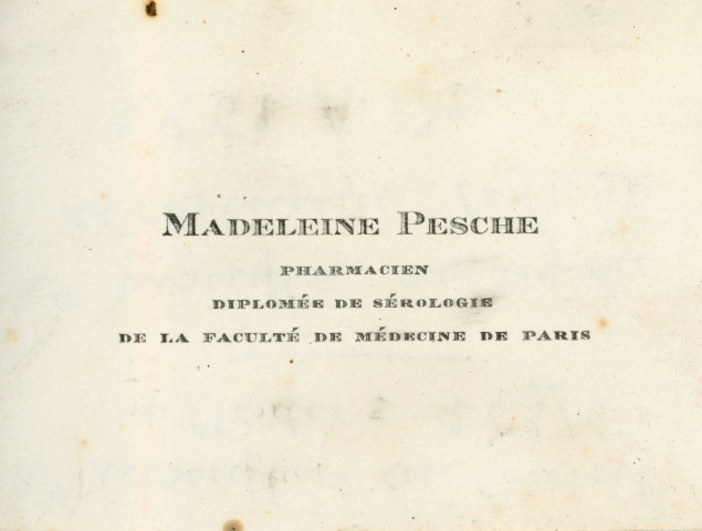 Carte de visite de Madeleine Pesche, verso numéro d'inscription au conseil de l'ordre, numéro d'inscription au registre du commerce (9.5 x 7).