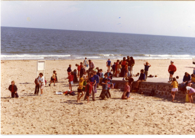 Colonie de vacances de Villers-Canivet organisée pour les enfants du personnel, (juillet 1974), photographie couleur(DR)