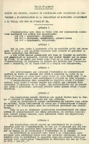 Démolition du grand lavoir central situé 11 rue de l'Isle pour l'aménagement d'une avenue longeant la Sarthe, reliant le Boulevard de la République à la rue du Pont-Neuf, adjudication (1933-1934) : cahier des charges, devis, affiche, traités de gré, correspondance, délibération,