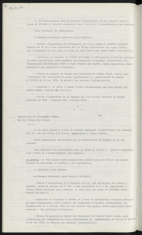 Acquisition, immeuble Mr PONCET, 5 rue Seurin. Acquisition de l'immeuble Mme FAGNOU rue des Filles Sainte Claire, cadastré section BV n°165, maitre TILLY.