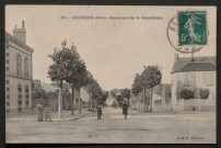 Alençon (Orne), Boulevard de la République, carte postale ancienne noir et blanc n°49, A.M.F. éditeur, (Date d'utilisation : 16 Juillet 1914, 12 mai 1912) , (14x9), AMA, 2 exemplaires.