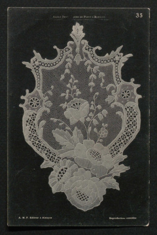 Ecole dentellière de Point d'Alençon, carte postale ancienne noir et blanc n°35, A.M.F éditeur, [date cliché : ], (date d'utilisation : sd), (14x9), AMA.
