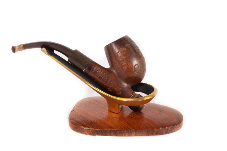 Pipe du Poilu Charles Féron (collection Maryvonne Thoréton, 2008, AMA) : photographie (Olivier Héron).