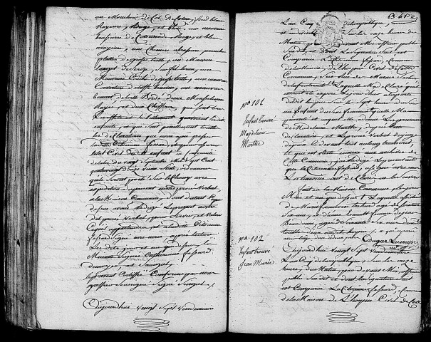 Acte de naissance de Madeleine Marthe enfant trouvé (18 octobre 1796),acte de naissance de Jean Marie enfant trouvé (18 octobre 1796).