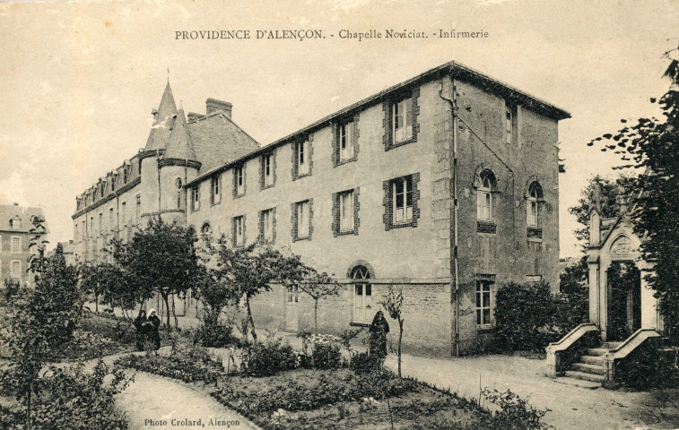 Alençon (Orne), la Providence d'Alençon, chapelle Noviciat infirmerie, carte postale ancienne noir et blanc, photo Crolard, Alençon, sd, (14x9), AMA.