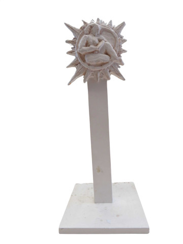 1% culturel du groupe scolaire Point du Jour, "l'étude et son rayonnement", liseuse dans un cercle, étude préparatoire (1970) (plâtre original) (30x12x13.5 cm) (René Letourneur).