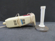 Ancien mixeur moulinex (acier, plastique), bloc moteur, type RM1D, Alençon Moulinex,(acier, plastique), 2 pièces, don de l'association Moulinex Jean Mantelet.