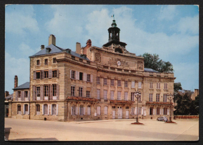 Alençon (Orne), L'Hôtel de Ville, carte postale ancienne noir et blanc n°1, G. Artaud éditeur, Nantes, ED, Brissard, papeterie-tabacs, Alençon, sd, (14x9), AMA.