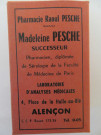 Boîtes pharmaceutiques rectangulaires de Madeleine Pesche (couleur rouge à usage vétérinaire, rose) (10cm x 6cm x 3.5cm) (1950-1980).