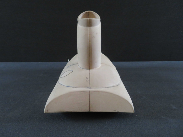 Fer à repasser prototype MEC 9.000.17 (sd) (bois), 2 pièces (don de l'association Moulinex Jean Mantelet), AMA