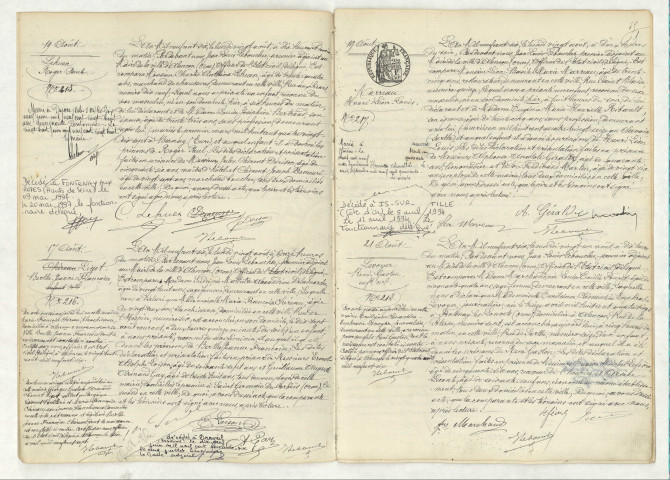 Acte de naissance de LEHUEN Roger Paul (19 août 1906), acte de naissance de LIGOT Berthe Jeanne Françoise (17 août 1906), acte de naissance de MARREAU Henri Léon Louis (19 août 1906), acte de naissance de LEVOYER René Gaston enfant naturel (21 août 1906).