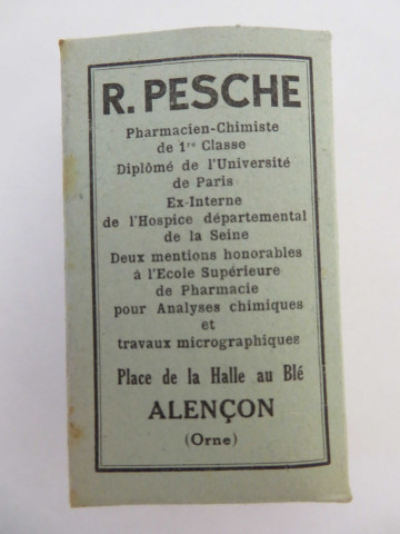 Boîtes pharmaceutiques rectangulaires de Raoul Pesche (couleur : vert) (8.5 x 5 x 3) (1902-1940).