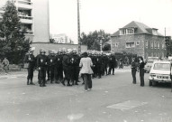 L'évacuation des lieux par les CRS : lot de 17 photographies.