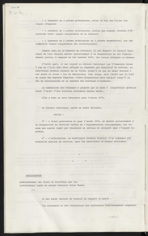 Personnel, agents logés par nécessité de service, mise à la disposition du district des locaux affectés au logement de ces agents. Enseignement, remboursement des frais de chauffage par les instituteurs logés au groupe scolaire Jules Verne.