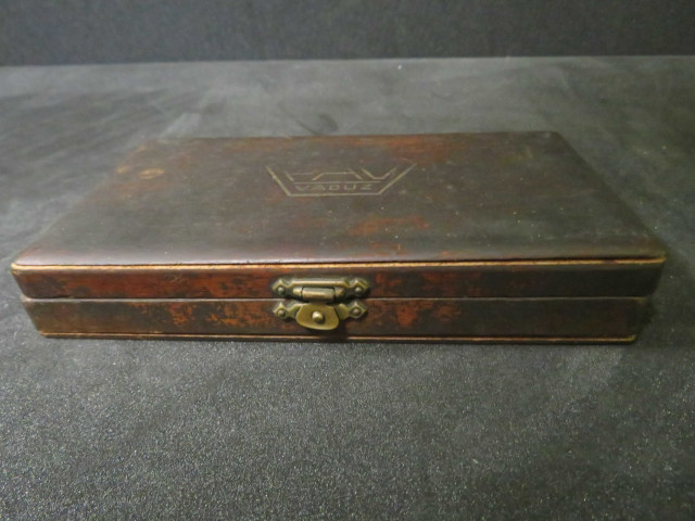 Outillage, Micromètre Palmer de précision 0,01mm 0-25mm avec boîte, clé de réglage "PaV vaduz 0-1", coffret bois, (métal, bois), (don de l'association Moulinex Jean Mantelet), AMA