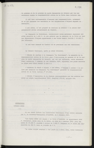 Assurances, responsabilité civile de la ville, avenant pour l'utilisation du gymnase et de la piscine du lycée Marguerite de Navarre. Contentieux, affaire CARRE, maitre BACLE.