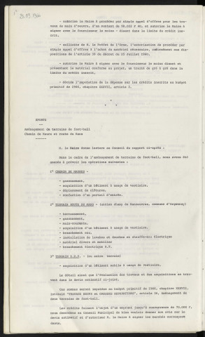 Éclairage public, tranche 1966, travaux et acquisition. Aménagement de terrains de football chemin de Maure, route du Mans et terrain Z.U.P.
