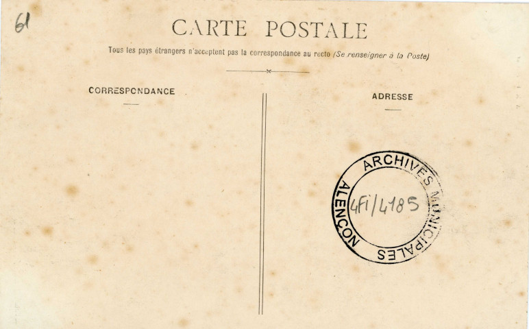 Alençon (Orne), caserne, le 14e Hussards sur le champ de manœuvres, carte postale ancienne noir et blanc n°51, A.M.F. éditeur, sd, (14x9), AMA.