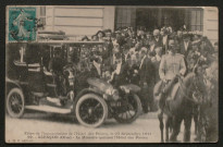 Alençon (Orne), fêtes de l'inauguration de l'Hôtel des Postes, le Ministre quittant l'Hôtel des Postes, carte postale ancienne noir et blanc n°12, A.M.F. éditeur, (Date cliche : 24 septembre 1911) (Date d'utilisation : 2 avril 1912), (14x9),AMA.