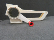 Mouli Grater, moulinette manuelle pour râper du fromage avec emballage, blanc et rouge, râpe tubulaire (plastique, métal), Alençon Moulinex, 2 pièces, don de l'association Moulinex Jean Mantelet.
