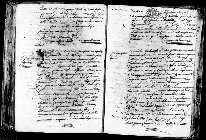 Acte de naissance de MARCHAND Dominique Jacques (5 mai 1796),acte de naissance de BISSON Marie Joséphine Eléonore (5 mai 1796),acte de naissance de LETESSIER Joséphine Gabrielle (6 mai 1796).