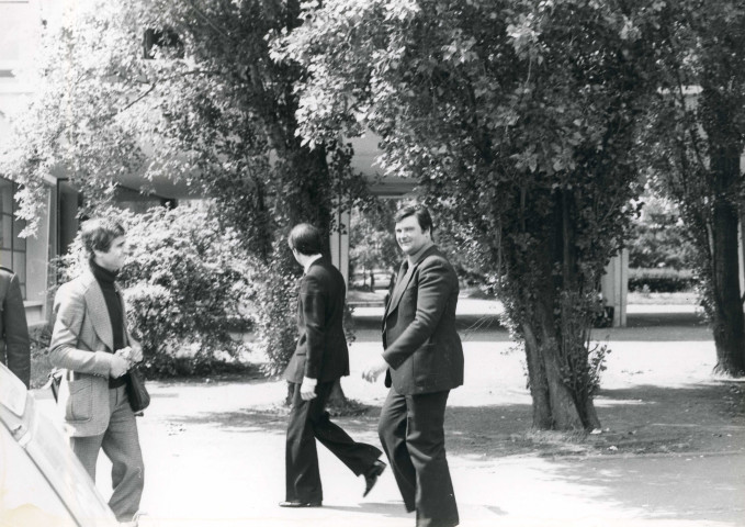 Occupation du site par les grévistes : lot de 4 photographies.