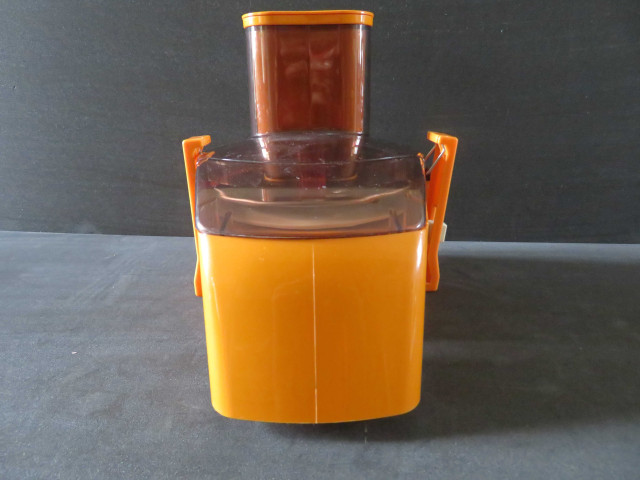 Haut Robot râpe orange (plastique, métal), (don de l'association Moulinex Jean Mantelet), AMA