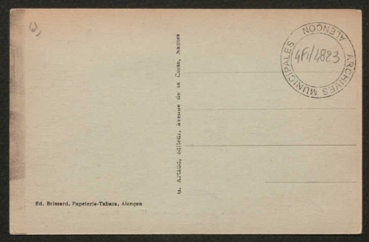 Alençon (Orne), Avenue Wilson, au fond la gare, carte postale ancienne couleur n°12, G. Artaud éditeur Nantes, ed Brissard, papeterie-tabac Alençon, sd, (14x9), AMA.