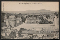 Alençon (Orne), La Place d'Armes, carte postale ancienne noir et blanc n°25, A.M.F. éditeur, sd, (14x9cm), AMA.