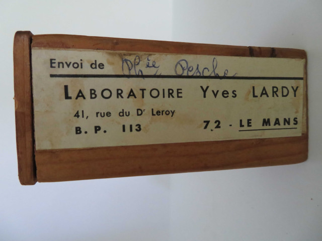 Série de 6 nécessaires pour prélèvements pour la numération globulaire formule leucocytaire et envoi par la poste (1950 -1980).