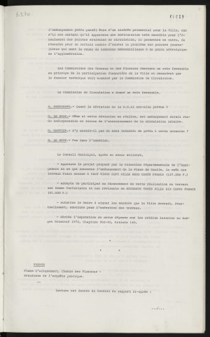 Voirie, aménagement de la place de Gaulle.