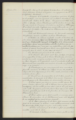 Capitaine AVELINE, lieutenant VIOLAND tombés face à l'ennemi mais aussi de nombreux Alençonnais dont DESCHAMPS Lucien au 26 ème infanterie territoriale qui participa à la victoire de la Marne mais blessé à Mouchy décédé à l'hôpital d'Osnabrück, demande de M. LETARD. Etablissement de bains, demande de réouverture, roman peu avantageux d'Alençon, désignation d'une délégation, proposition de M. DORE