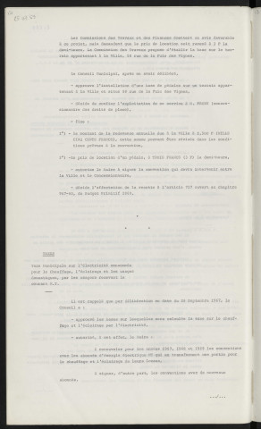 Loisirs, installation de pédalos, concession à Mr FRERY. Taxes, taxe municipale sur l'électricité consommée pour le chauffage, l'éclairage et les usages domestiques, par les usagers recevant le courant moyenne tension.