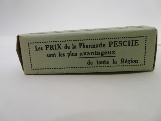 Boîtes pharmaceutiques rectangulaires de Raoul Pesche (couleur : vert) (8.5 x 5 x 3) (1902-1940).