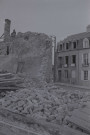 Démolition du grenier à sel, place du Plénître : films négatifs monochrome.