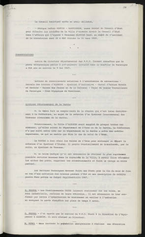 Assurances, désignation d'un avocat, recours en conseil d'Etat, affaire OLIVIER, maitre MARTINIERE Martin proposé par la compagnie d'assurances "Le Secours". Compte-rendu par Mr le Maire de la réunion de création d'un syndicat intercommunal des communes riveraines de la Sarthe. Stationnement de l'établissement DUCRE sur les voies, interdiction de stationner. Contrat de la P.M.E à la direction de l'équipement à Alençon.