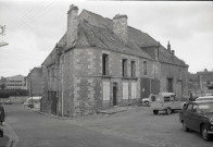 Démolition du grenier à sel, place du Plénître : films négatifs monochrome.
